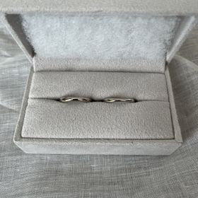 【mina.jewelry(ミナジュエリー)の口コミ】 ゆらぎという他にない形で、とにかく形にこだわりたかったので、いろんな…