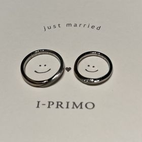 【アイプリモ(I-PRIMO)の口コミ】 右と左でゴールド系と、シルバー系の色で微妙に違うためどちらの色を外側…