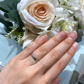 【アイプリモ(I-PRIMO)の口コミ】 綺麗に輝いているダイヤのワンポイントが気に入りました！！！！！！細身…