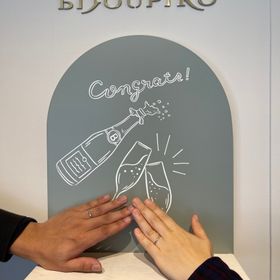 【TOMOE(トモエ)の口コミ】 名前の通りの紙縒の部分に、ダイヤモンドが多方向から楽しめるデザインで…