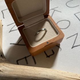 【atelier ST, CAT(アトリエ エスティーキャット)の口コミ】 デザイン性がありつつもシンプルなデザインに惹かれました。
同じデザイン…