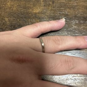 【LEGAN(レガン)の口コミ】 デザインが良く模様や色合いも豊富です。
メッセージやイニシャルなども入…