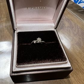 【アイプリモ(I-PRIMO)の口コミ】 希少価値のあるピンクダイヤモンドが付属されていて、カジュアルでも、フ…