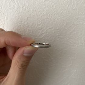 【Oath(オアス)の口コミ】 プラチナのシルバーリングでシンプルなデザインに惹かれました。また太す…