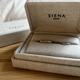 【SIENAROSE(シエナロゼ)の口コミ】 強度のある素材であることと、手が綺麗に見えるようなデザインになってい…