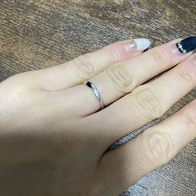 【CoffretCouleur(コフレクルール)】の口コミ 指輪に天然のダイヤモンドがはいっていて、内側に日付とイニシャルを入れて...