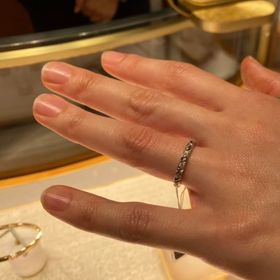 【ショーメ(CHAUMET)の口コミ】 theショーメという感じの王道リングです。付け心地もよく、手に馴染みます…