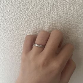 【ROYAL ASSCHER(ロイヤル・アッシャー)の口コミ】 着け心地も良いですが、ロイヤルアッシャー特有の上品で白く輝くダイヤモ…