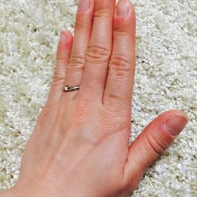 【俄(にわか)の口コミ】 指輪に関して全く興味のない夫が唯一気に入ったペアデザインというのが一…