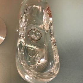 【銀座ダイヤモンドシライシの口コミ】 つけ心地が良く、細め、派手すぎないリングが良くこちらのリングにしまし…