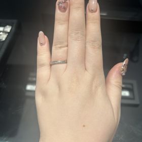 【エクセルコダイヤモンド(EXELCO DIAMOND)の口コミ】 メレダイヤの数が多く、際までダイヤがぎっしり入っていてキラッキラなの…