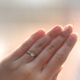 【PORTADA(ポルターダ)の口コミ】 軽くて付け心地がすっごく良いです！
元々婚約指輪はゴージャスなものより…