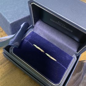 【銀座ダイヤモンドシライシの口コミ】 新郎は指輪を普段つけませんが、普段使いできるようマットな加工がしてあ…