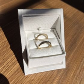 【ENUOVE(イノーヴェ)の口コミ】 たくさんの指輪があり一周する中でとても迷いながら選びました。キラキラ…