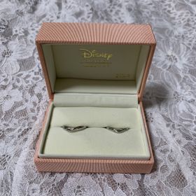 【ケイウノ ブライダル(K.UNO BRIDAL)の口コミ】 ディズニーがお互い好きということや、こちらのデザインに惹かれて購入し…