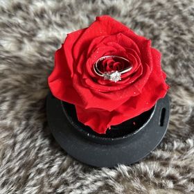 【アイプリモ(I-PRIMO)の口コミ】 ダイヤモンド一粒で、いかにも！というデザインよりも、長くつけられるデ…