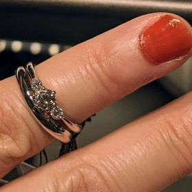 【ROCCA(ロッカ)の口コミ】 いろんなタイプの指輪があり、気に入ったデザインが必ず見つかると思いま…