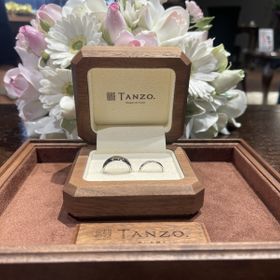 【TANZO.(鍛造指輪)の口コミ】 日本製の名に恥じぬ輝きと重厚感があります。私の希望は幅広のリングだっ…