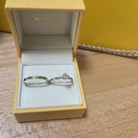 【ケイウノ ブライダル(K.UNO BRIDAL)の口コミ】 この婚約指輪は母が亡き父からもらった婚約指輪を加工して作って頂きまし…