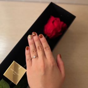 【TRECENTI(トレセンテ)の口コミ】 小柄で可愛らしくクールな方なので、スッキリしていてゴツくないデザイン…