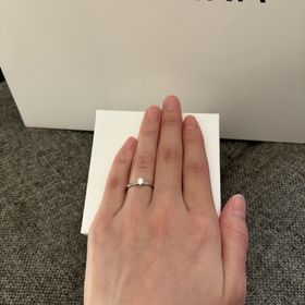 【俄(にわか)の口コミ】 着け心地の良さとシンプルだけど被らないものという視点で選びました。デ…