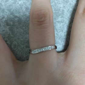 【宝寿堂(ほうじゅどう)の口コミ】 指が長くて節があるためウェーブデザインにしました。ストレートは自分の…