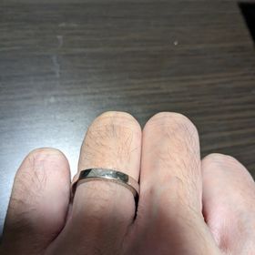 【ブルガリ(BVLGARI)の口コミ】 シンプルなのにエレガントさとこだわりを感じるデザイン、形状だと思いま…