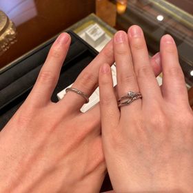 【ケイウノ ブライダル(K.UNO BRIDAL)の口コミ】 他にはない透かしデザインが気に入って、一目惚れでした！オプションでつ…