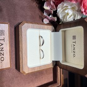 【TANZO.(鍛造指輪)の口コミ】 なかなか見ない色にしました。
2人でめちゃくちゃ可愛いと思い、とても気…