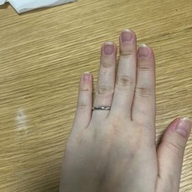 【アイプリモ(I-PRIMO)の口コミ】 主張しすぎないキラキラとしたダイヤ、ストレートではなく若干ウェーブが…