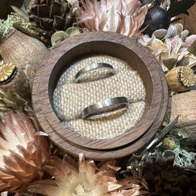 【鎌倉彫金工房の口コミ】 プラチナ・平打ち・ヘアライン仕上げにて製作しました。石は使わずシンプ…