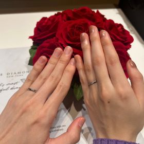 【ラザール ダイヤモンド(LAZARE DIAMOND)の口コミ】 ストレートタイプですが斜めのラインが入っており、ストレートとウェーブ…