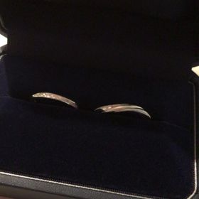 【銀座ダイヤモンドシライシの口コミ】 似たり寄ったりのデザインが多く迷ってばかりでしたが、一目見たときに、…