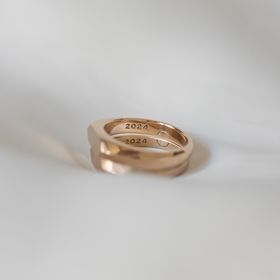 【Cayof(カヨフ)の口コミ】 お互い好みが異なるので、ベースの色味やデザインは基本揃えつつ、加工や…