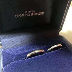 【銀座ダイヤモンドシライシの口コミ】 シンプルな作りで長く着用しても飽きないデザインに惹かれました。リング…