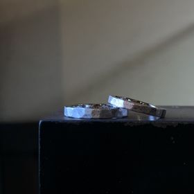 【ichi(イチ)の口コミ】 店員さんと素材から、宝石の有無、細かいデザインなどを1から全て相談して…