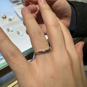 【ブルガリ(BVLGARI)の口コミ】 正直、男性用のリングは女性用と比べてデザインの差があまりないので、女…