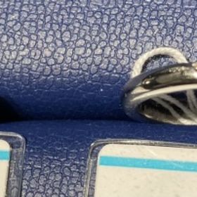 【銀座ダイヤモンドシライシの口コミ】 シンプルであまり目立ちすぎず、普段使い出来るものがよく、この指輪を選…