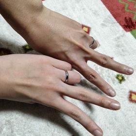 【銀座ダイヤモンドシライシの口コミ】 シンプルで飽きがこないデザインであること、価格帯的にも手に取りやすい…