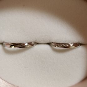 【insembre(インセンブレ)の口コミ】 派手すぎないこと、普段身につける物になるので実際の肌触りや指を握った…