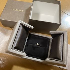 【アイプリモ(I-PRIMO)の口コミ】 シンプルで非常に可愛いです。
予算的にも彼女の好み的にも小さいサイズの…