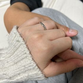 【ケイウノ ブライダル(K.UNO BRIDAL)の口コミ】 2人で糸を結ぶということイベントをできることと、内側にこだわりのデザイ…