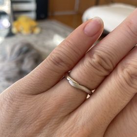 【アイプリモ(I-PRIMO)の口コミ】 デザインが本当にシンプル。
でも安っぽくないのはつけても見てもわかりま…