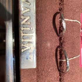 【nocur(ノクル)の口コミ】 お互い仕事の時にも着けることができる、かつ、何歳になっても着けること…