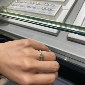 【アイプリモ(I-PRIMO)の口コミ】 メレで囲みがあるものを様々なブランドで探しました。
輝き、重ね付けした…