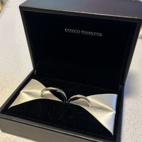 【エクセルコダイヤモンド(EXELCO DIAMOND)の口コミ】 デザインがとても好みだったことが決めてになりました！
普段職業柄結婚指…