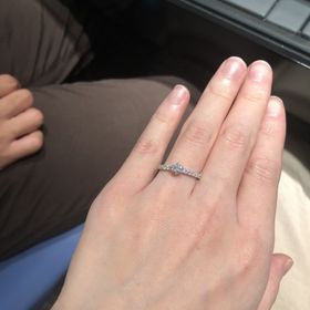 【エクセルコダイヤモンド(EXELCO DIAMOND)の口コミ】 デザインはほとんど決めていたので、他のブランドでも同じようなタイプの…