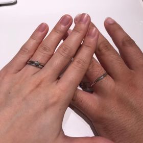 【4℃ BRIDAL(ヨンドシーブライダル)の口コミ】 私の指輪の決め手としては、普段仕事柄結婚指輪をつけることができず、休…
