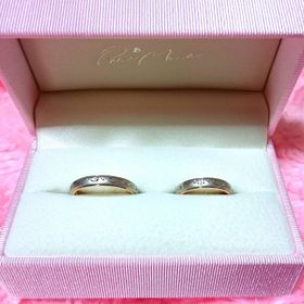 【Petit Marie(プチマリエ)の口コミ】 太めで柄のついたデザインを探していました。こちらの指輪はプラチナとピ…