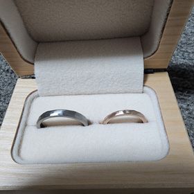 【uchimari(ウチマリ)の口コミ】 自分の好きなイラストを入れることが出来て嬉しいです。
二人の思いでが刻…